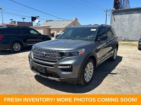 Used 2024 Ford Explorer King Ranch w/ Technology Package AWD/4WD image 8