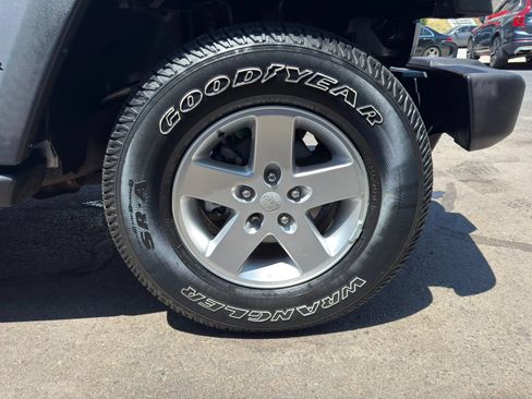 Used 2014 Jeep Wrangler Sport w/ Quick Order Package 24S AWD/4WD image 34