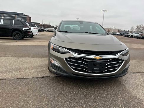Used 2020 Chevrolet Malibu LT image 6