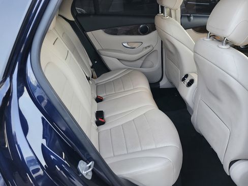 Used 2017 Mercedes-Benz GLC 300 w/ Premium 1 Package image 20