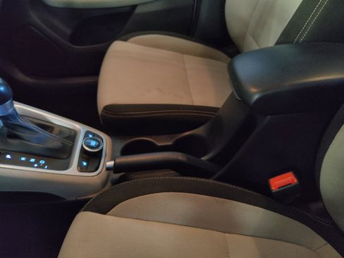 Used 2021 Hyundai Venue SEL w/ Premium Package FWD image 26