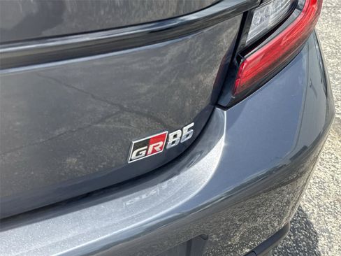 Used 2025 Toyota GR86 RWD image 11