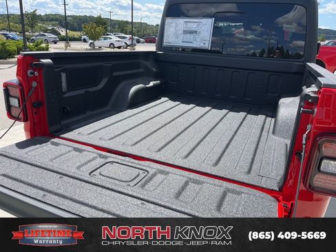 New 2025 Jeep Gladiator Sport image 20