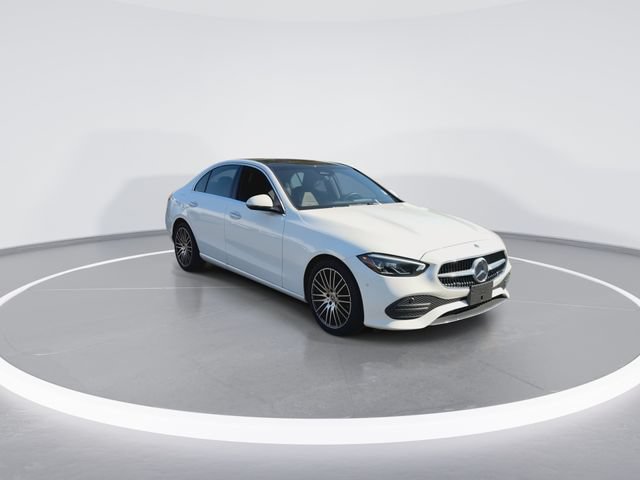 Used 2025 Mercedes-Benz C 300 4MATIC Sedan image 2