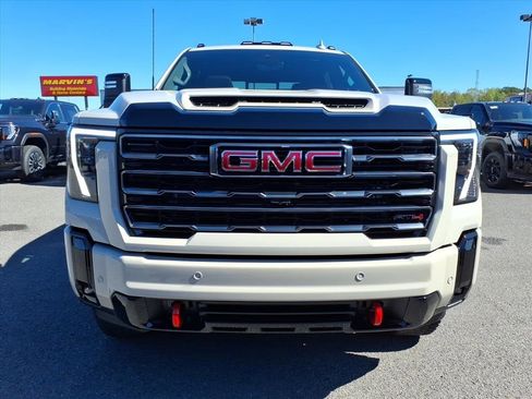 New 2026 GMC Sierra 2500 AT4 w/ AT4 Premium Plus Package image 2