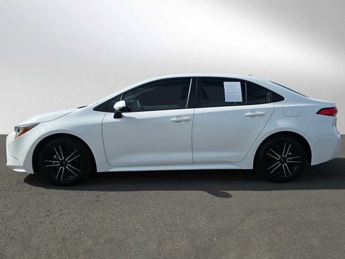 Used 2021 Toyota Corolla LE FWD image 6