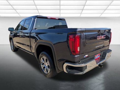 Certified 2024 GMC Sierra 1500 SLT RWD image 2