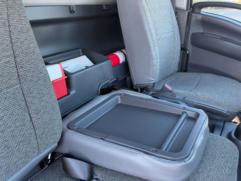 Used 2023 Isuzu NPR image 13