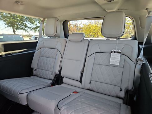 New 2025 Lincoln Navigator L Black Label image 29