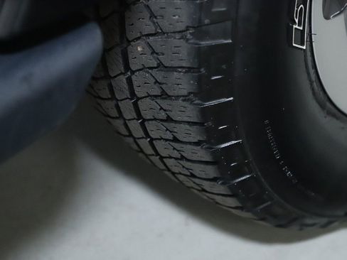 Used 2017 Jeep Wrangler Unlimited Sahara image 32