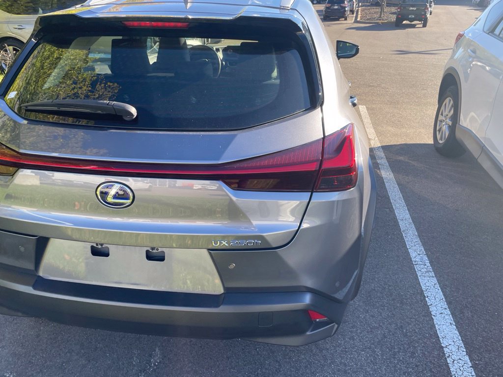 Used 2019 Lexus UX 250h w/ Accessory Package AWD/4WD image 20