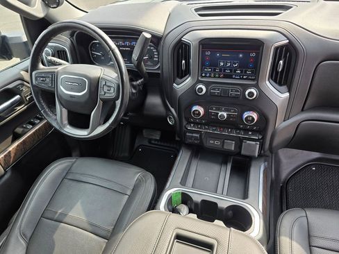 Used 2022 GMC Sierra 3500 Denali w/ Denali Ultimate Package AWD/4WD image 10