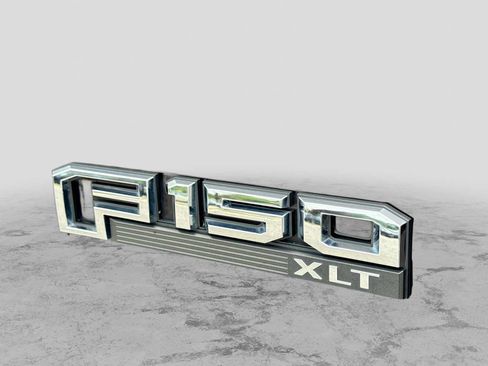 Used 2019 Ford F150 XLT w/ Equipment Group 302A Luxury AWD/4WD image 12
