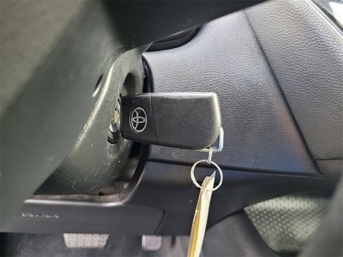 Used 2023 Toyota Corolla LE image 18