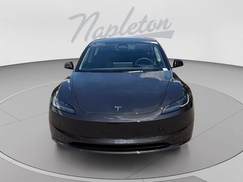 Used 2024 Tesla Model 3 Long Range AWD/4WD image 9