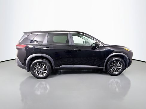 Used 2023 Nissan Rogue S FWD image 11