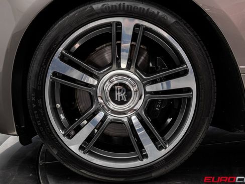 Used 2015 Rolls-Royce Wraith image 19