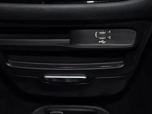 New 2026 Chrysler Pacifica Select AWD/4WD image 20