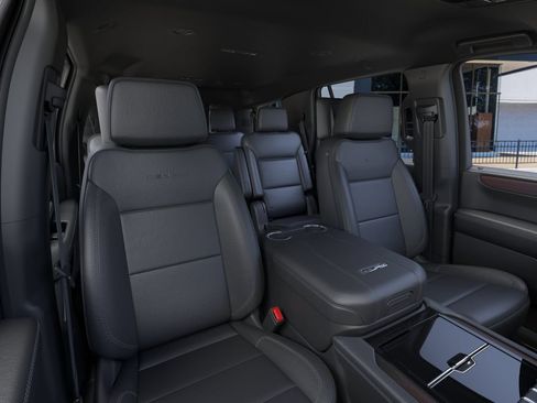 New 2026 GMC Yukon Denali w/ Advanced Technology Package AWD/4WD image 16