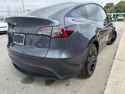 Used 2023 Tesla Model Y Performance AWD/4WD image 5