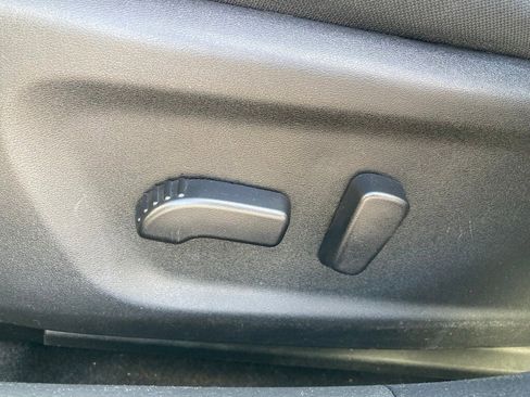 Used 2025 Nissan Altima 2.5 SV image 13