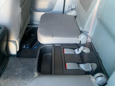 Used 2015 Toyota Tacoma 4x4 Access Cab V6 image 22