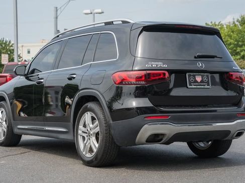 Used 2021 Mercedes-Benz GLB 250 4MATIC image 5