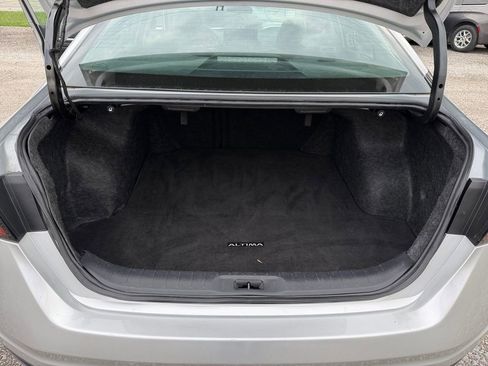 Used 2023 Nissan Altima 2.5 SL FWD image 19
