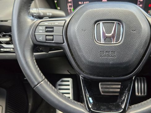 Used 2025 Honda Accord Sport image 21