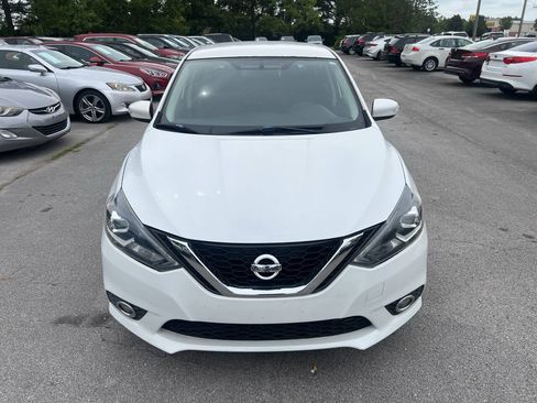 Used 2016 Nissan Sentra SR w/ Driver's Assist Package FWD image 3
