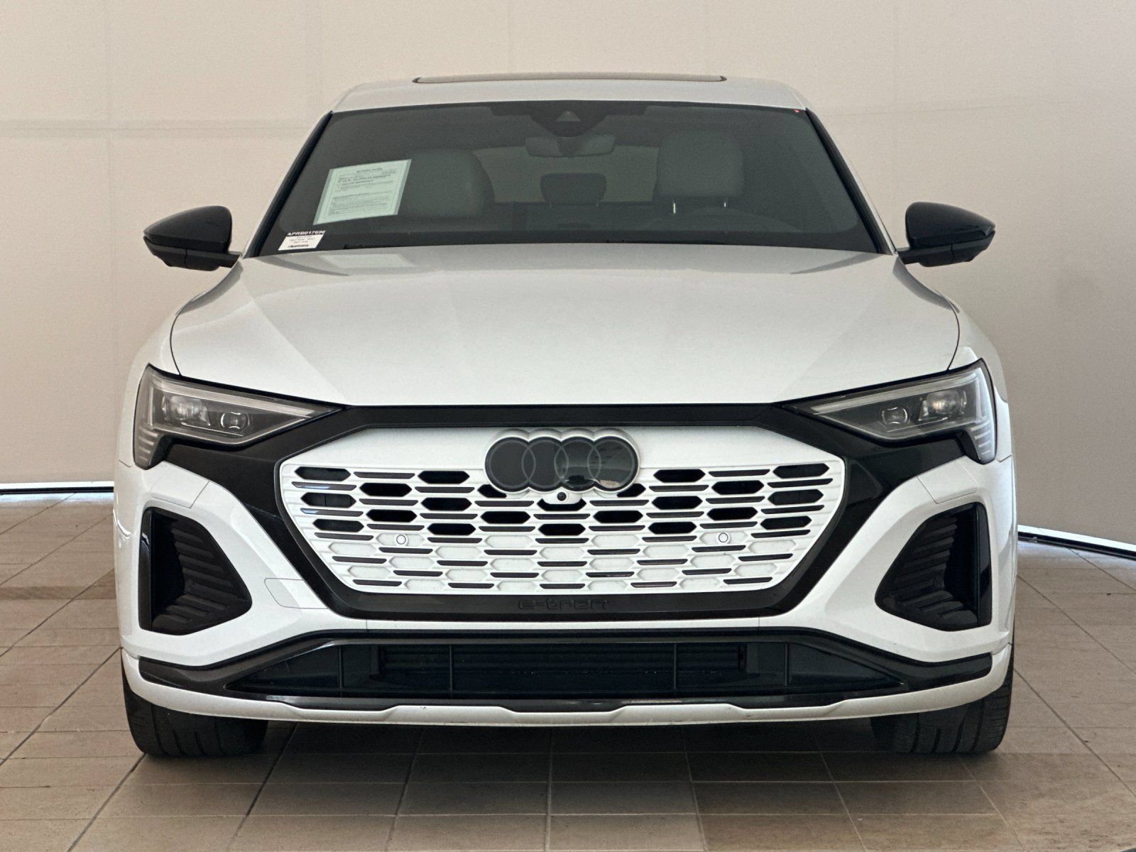 Used 2024 Audi Q8 e-tron Prestige w/ Prestige Package AWD/4WD image 9