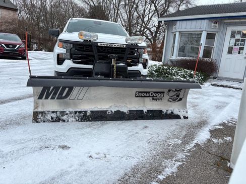 Used 2022 Chevrolet Silverado 1500 W/T w/ WT Value Package image 2