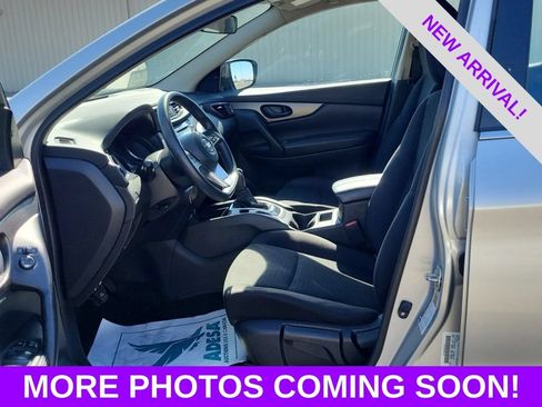 Used 2018 Nissan Rogue Sport S AWD/4WD image 5