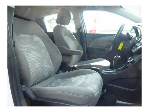 Used 2018 Chevrolet Sonic LT image 14