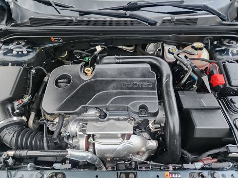 Used 2020 Chevrolet Malibu LS image 38