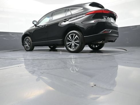 Used 2024 Toyota Venza LE AWD/4WD image 31
