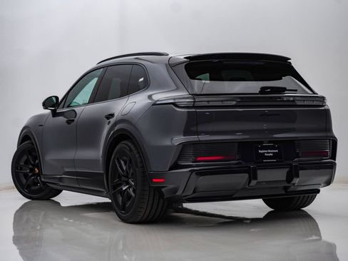 New 2026 Porsche Cayenne Electric AWD/4WD image 3