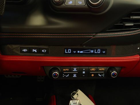 Used 2021 Ferrari F8 Tributo RWD image 24