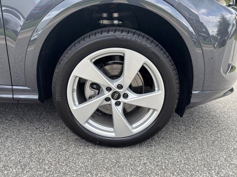 New 2025 Audi Q5 Premium Plus image 25