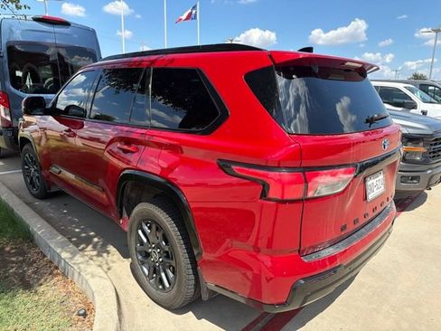 Used 2023 Toyota Sequoia Platinum AWD/4WD image 3