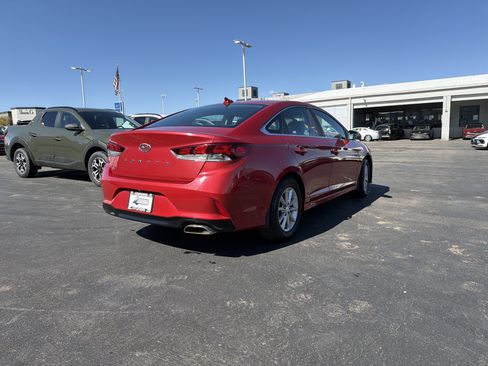 Used 2018 Hyundai Sonata SE FWD image 5