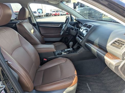Used 2017 Subaru Outback 3.6R Touring w/ Popular Package #5A image 25