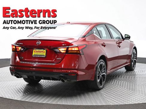 Used 2023 Nissan Altima 2.5 SR AWD/4WD image 5