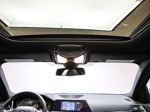 Used 2020 BMW 330i 330i w/ Convenience Package image 17