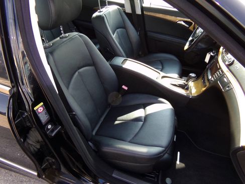 Used 2008 Mercedes-Benz E 350 4MATIC Sedan w/ Premium Pkg 1 image 25