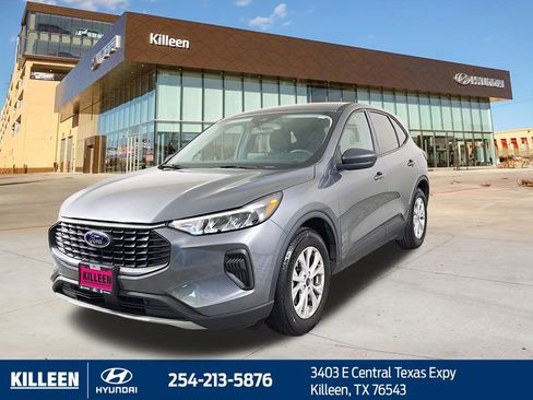Used 2025 Ford Escape Active FWD image 3