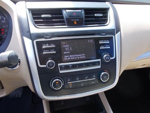 Used 2016 Nissan Altima 2.5 S w/ Power Driver Seat Package FWD image 31