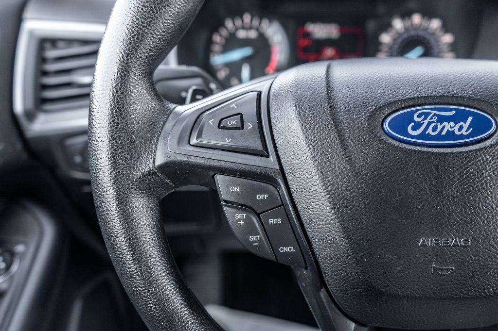 Used 2018 Ford Edge SE AWD/4WD image 20