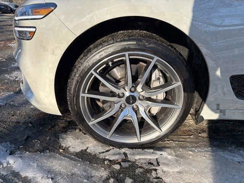 Used 2026 Genesis G70 2.5T image 4