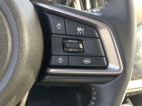 Certified 2025 Subaru Outback Premium image 27